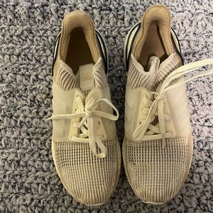 Adidas UltraBOOST 19 Size 9.5